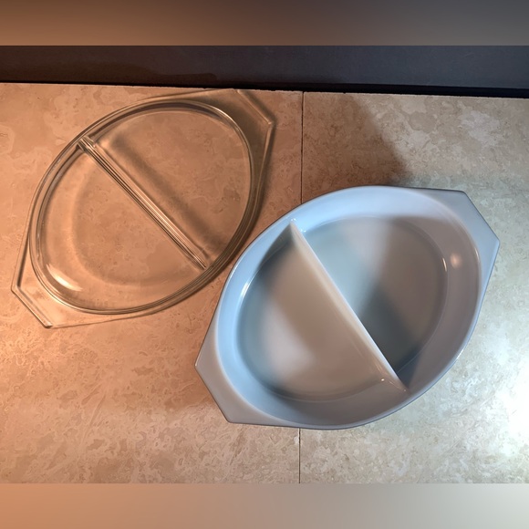 Vintage Pyrex ‘Snowflake’ pattern black #043 2 piece divided casserole set - Picture 3 of 13